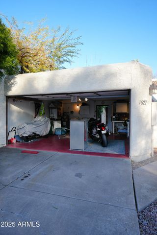 1527 S RIVER Drive, Tempe, AZ 85281