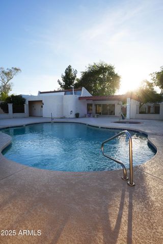 1527 S RIVER Drive, Tempe, AZ 85281