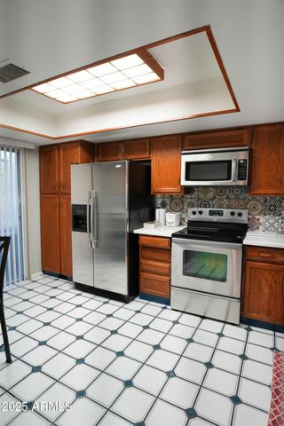 1527 S RIVER Drive, Tempe, AZ 85281