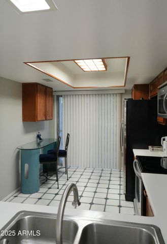 1527 S RIVER Drive, Tempe, AZ 85281