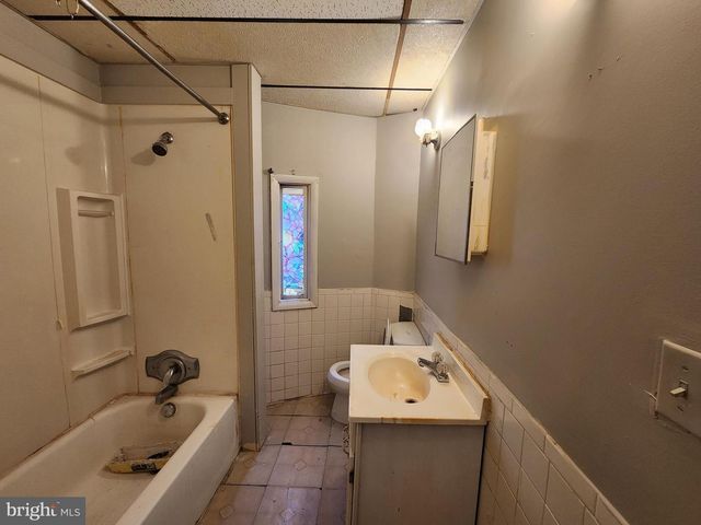 529 CUMBERLAND ST, Baltimore, MD 21217