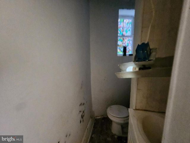 529 CUMBERLAND ST, Baltimore, MD 21217