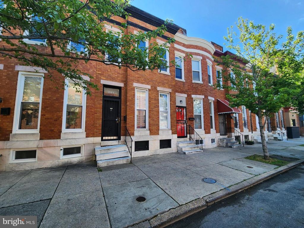 Image 2 of property listing at 529 CUMBERLAND ST, Baltimore, MD 21217