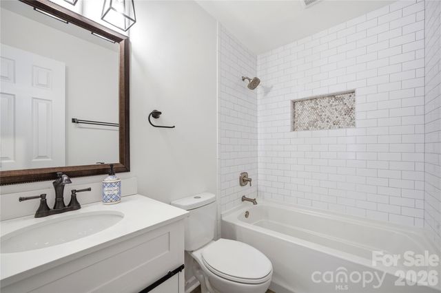 6150 Gray Gate Lane i, Charlotte, NC 28210