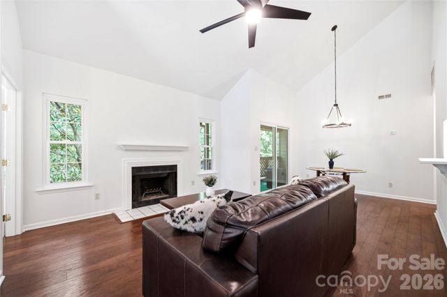 6150 Gray Gate Lane i, Charlotte, NC 28210