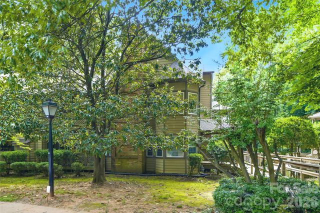 6150 Gray Gate Lane i, Charlotte, NC 28210