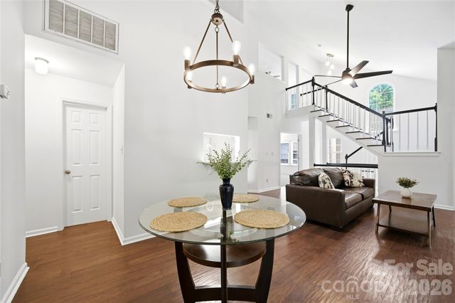 6150 Gray Gate Lane i, Charlotte, NC 28210