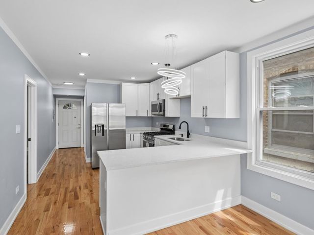 4521 S Mozart Street, Chicago, IL 60632