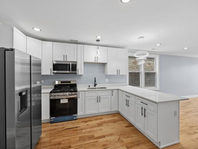 4521 S Mozart Street, Chicago, IL 60632