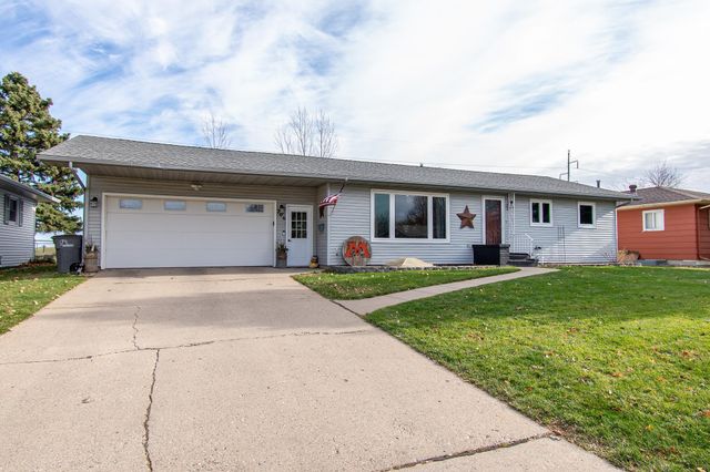 706 Rensvold Boulevard, Moorhead, MN 56560