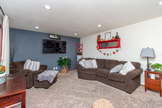 706 Rensvold Boulevard, Moorhead, MN 56560