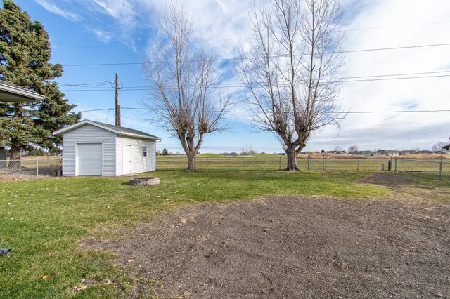 706 Rensvold Boulevard, Moorhead, MN 56560