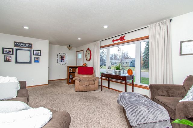 706 Rensvold Boulevard, Moorhead, MN 56560