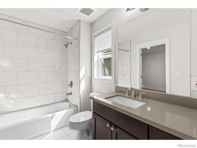 810 E Baseline Road A, Lafayette, CO 80026