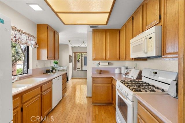 2595 PLAZA DEL AMO 424, Torrance, CA 90503