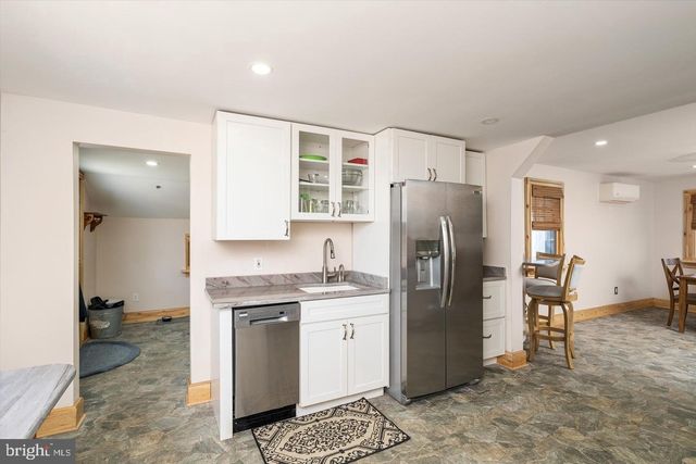 1387 MONMOUTH, Eastampton, NJ 08060