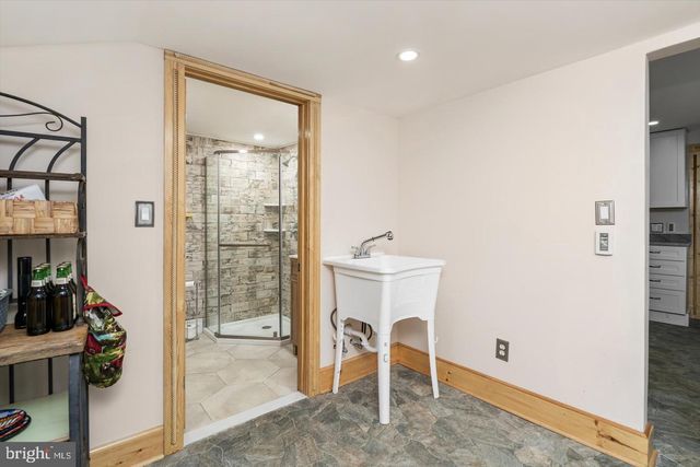 1387 MONMOUTH, Eastampton, NJ 08060