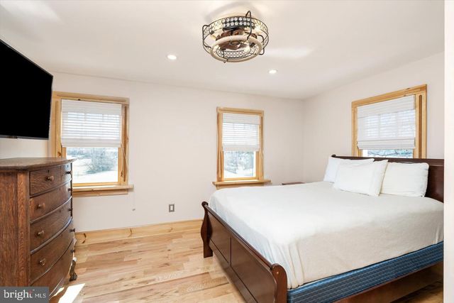 1387 MONMOUTH, Eastampton, NJ 08060