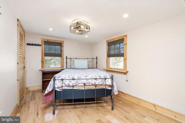 1387 MONMOUTH, Eastampton, NJ 08060