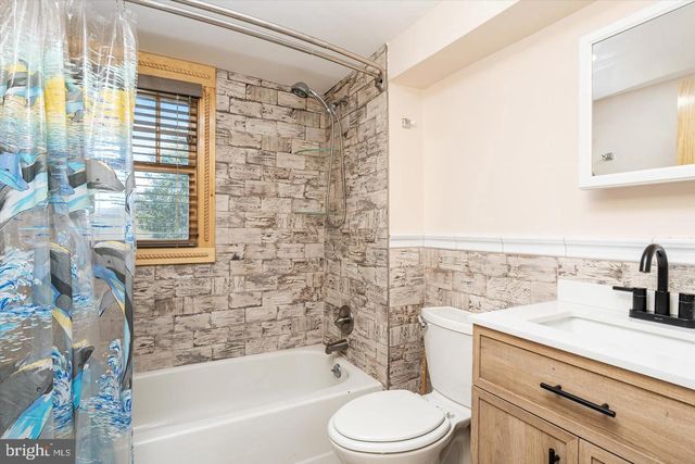 1387 MONMOUTH, Eastampton, NJ 08060