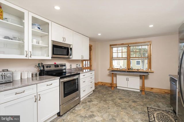 1387 MONMOUTH, Eastampton, NJ 08060