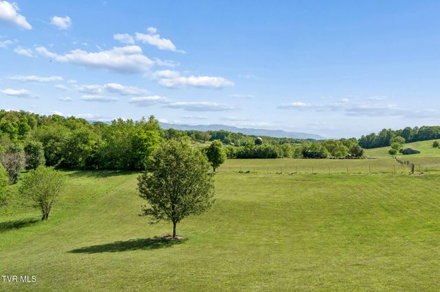 198 Manor Lane, Jonesborough, TN 37659