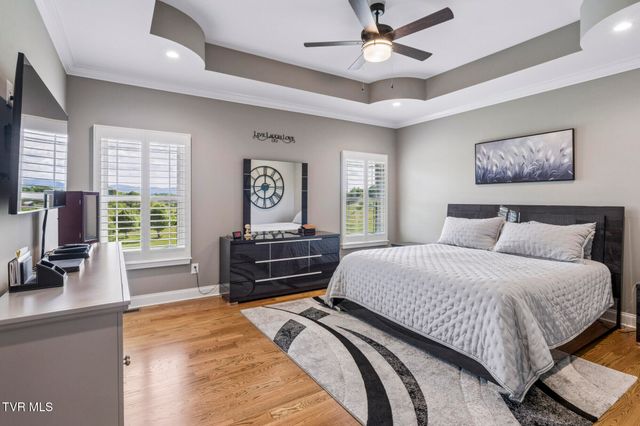 198 Manor Lane, Jonesborough, TN 37659