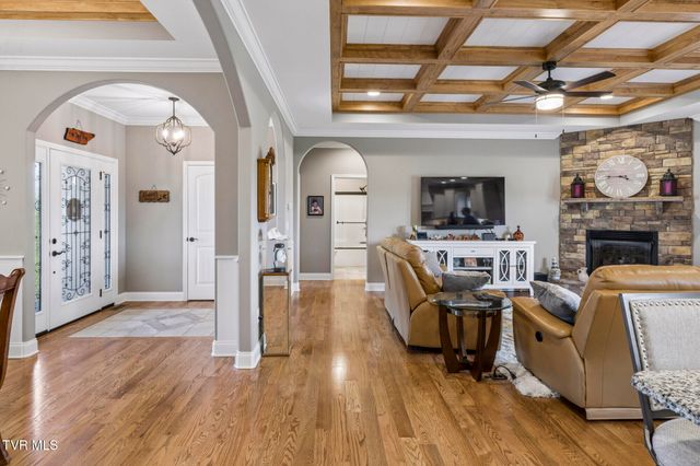 198 Manor Lane, Jonesborough, TN 37659