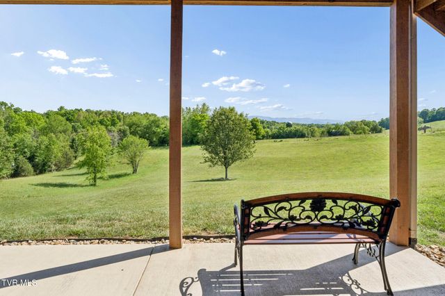 198 Manor Lane, Jonesborough, TN 37659