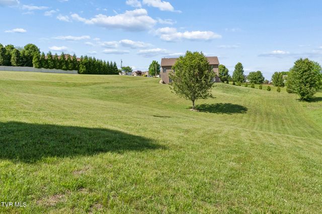 198 Manor Lane, Jonesborough, TN 37659