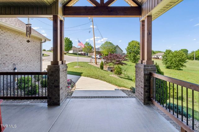 198 Manor Lane, Jonesborough, TN 37659