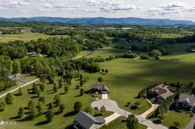 198 Manor Lane, Jonesborough, TN 37659