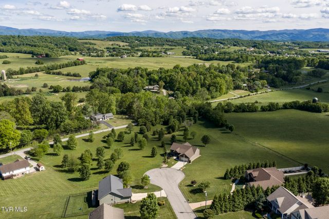 198 Manor Lane, Jonesborough, TN 37659