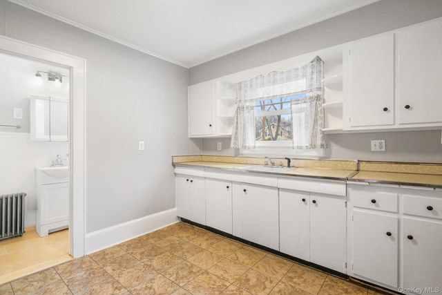 34 Waldberg Avenue, Congers, NY 10920