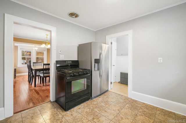 34 Waldberg Avenue, Congers, NY 10920