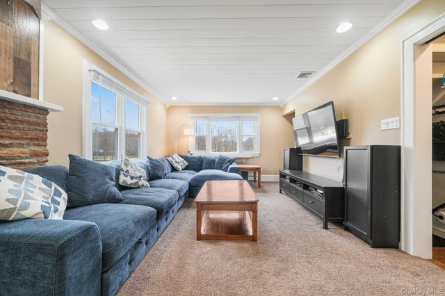 34 Waldberg Avenue, Congers, NY 10920