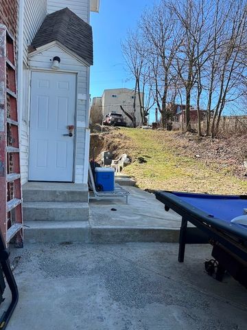 2032 Perrysville Ave, Perry Hilltop, PA 15214