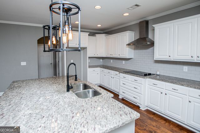 201 Overton Point, Carrollton, GA 30116
