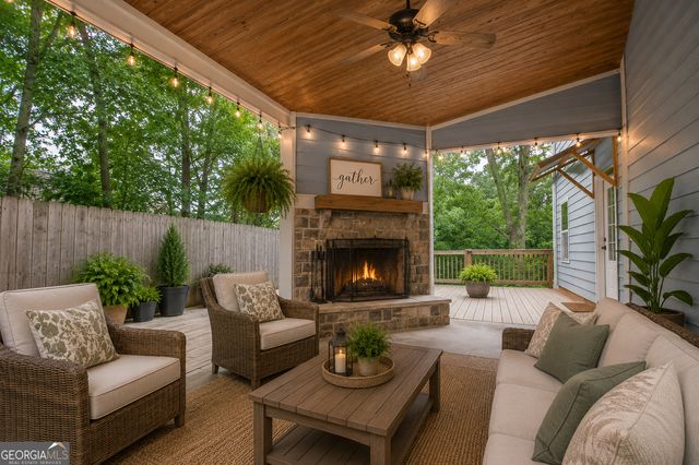 201 Overton Point, Carrollton, GA 30116