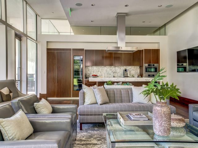 1918 Olive Street 3402, Dallas, TX 75201