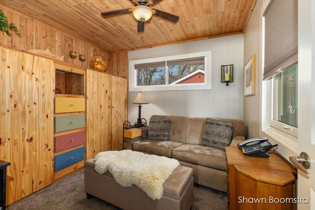 2791 Lakeshore Road, Dalton Twp, MI 49457