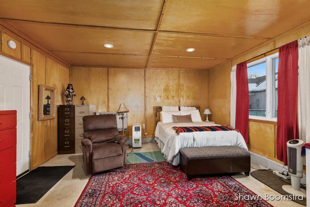 2791 Lakeshore Road, Dalton Twp, MI 49457