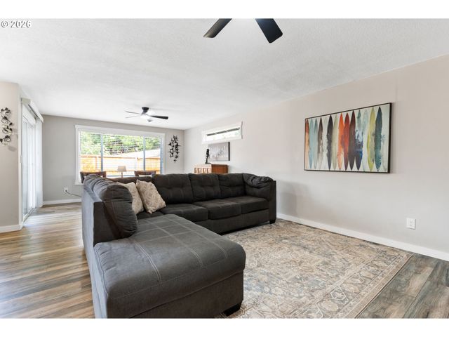 14105 Sw SPINNAKER Dr, Beaverton, OR 97005