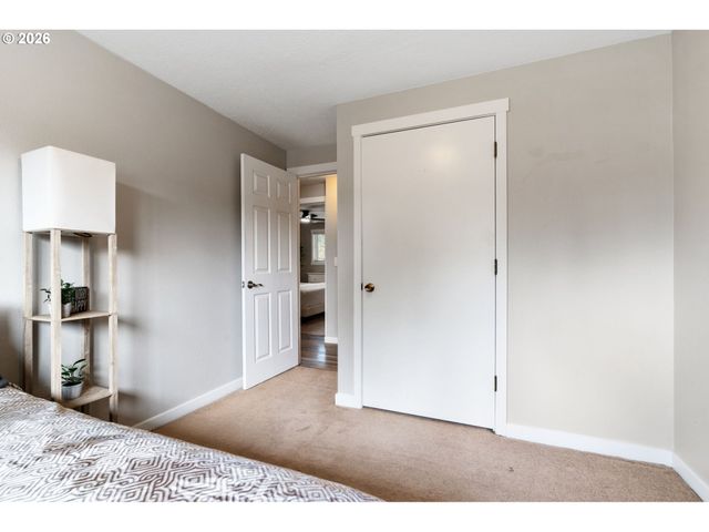 14105 Sw SPINNAKER Dr, Beaverton, OR 97005
