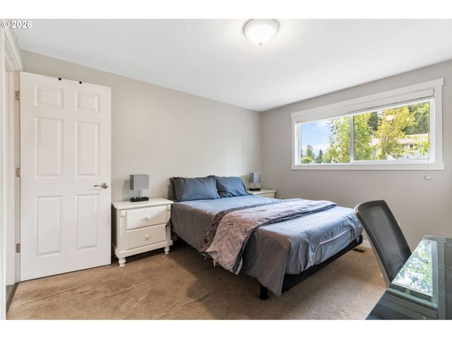 14105 Sw SPINNAKER Dr, Beaverton, OR 97005