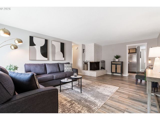 14105 Sw SPINNAKER Dr, Beaverton, OR 97005