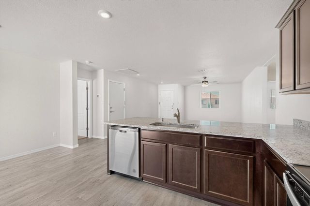 2410 Desi Loop, Belen, NM 87002