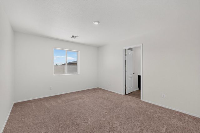 2410 Desi Loop, Belen, NM 87002