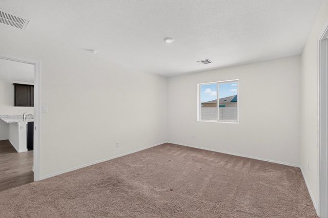 2410 Desi Loop, Belen, NM 87002