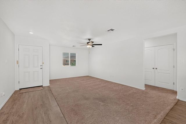 2410 Desi Loop, Belen, NM 87002